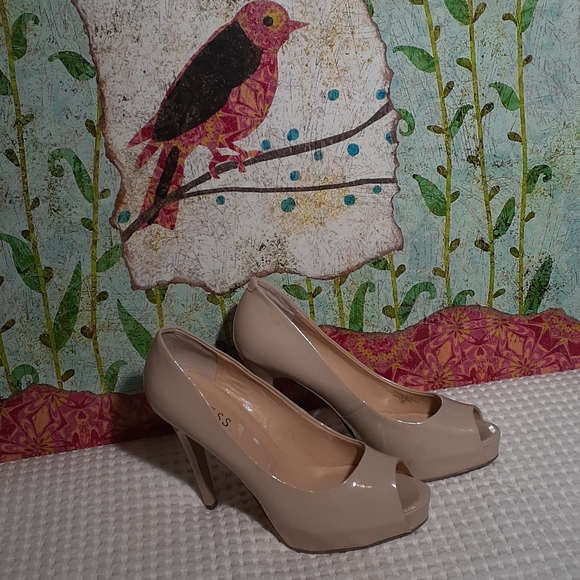Guess Shoes - Guess Nude Peep Toe pumps